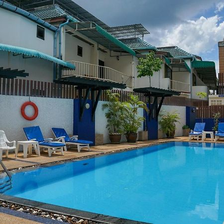 Karon Rattana Beach Hotel By Shanaya מראה חיצוני תמונה