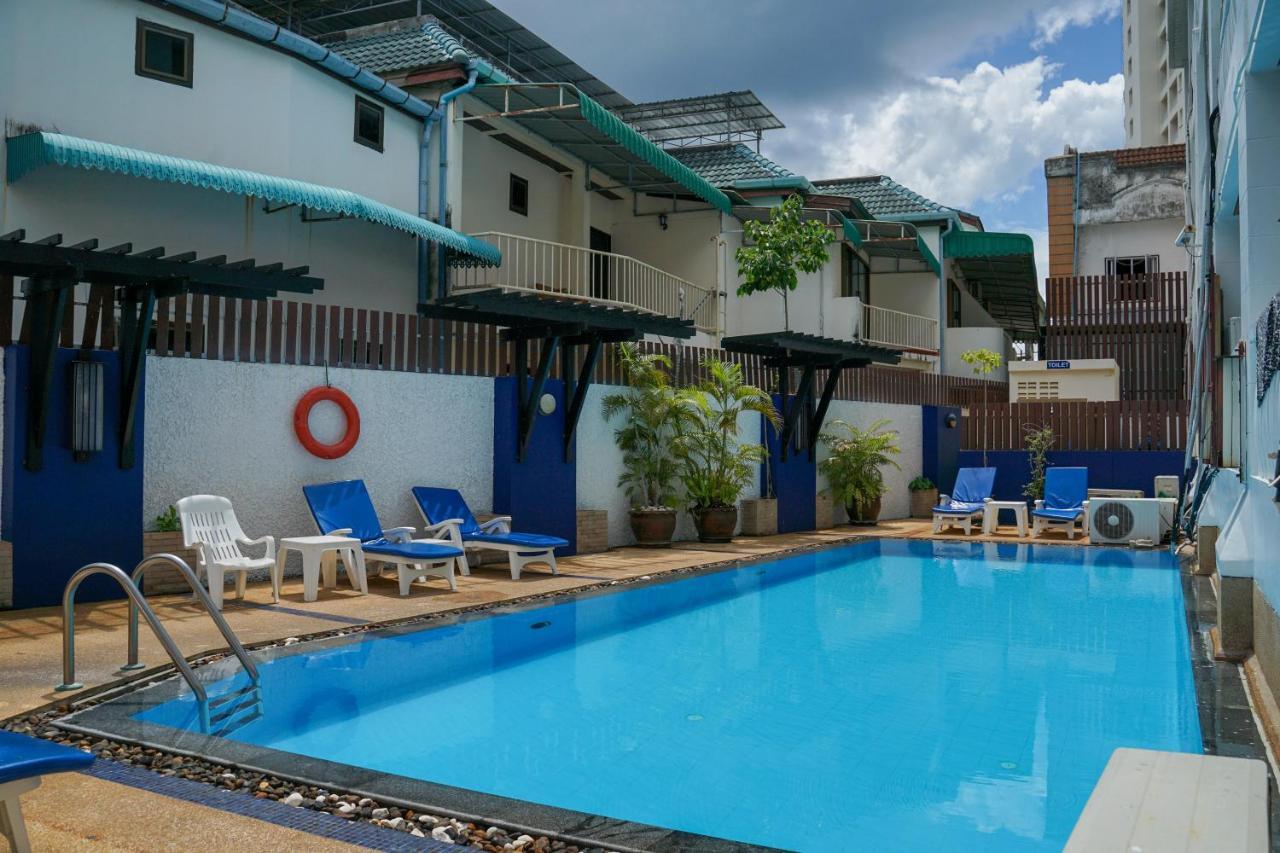 Karon Rattana Beach Hotel By Shanaya מראה חיצוני תמונה