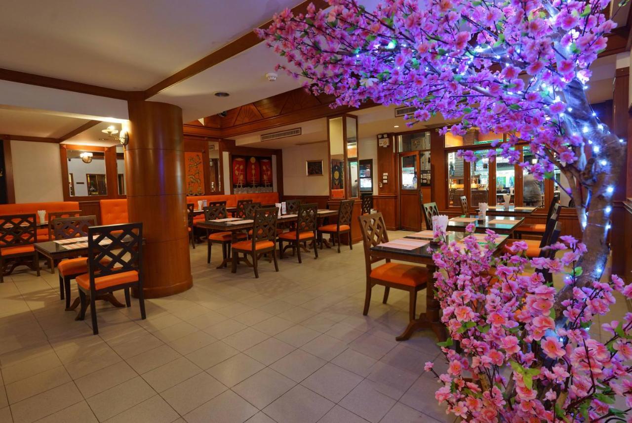 Karon Rattana Beach Hotel By Shanaya מראה חיצוני תמונה