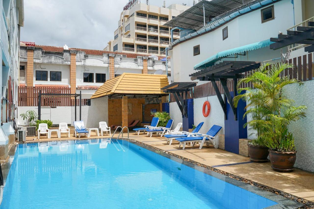 Karon Rattana Beach Hotel By Shanaya מראה חיצוני תמונה